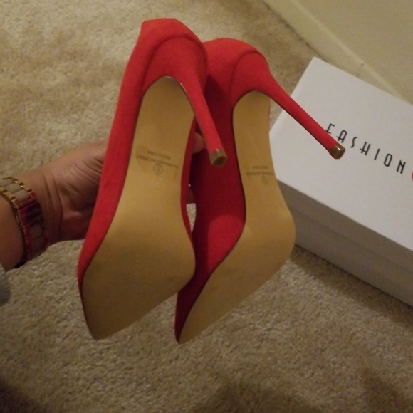 Shoes - Picture 3 of 3